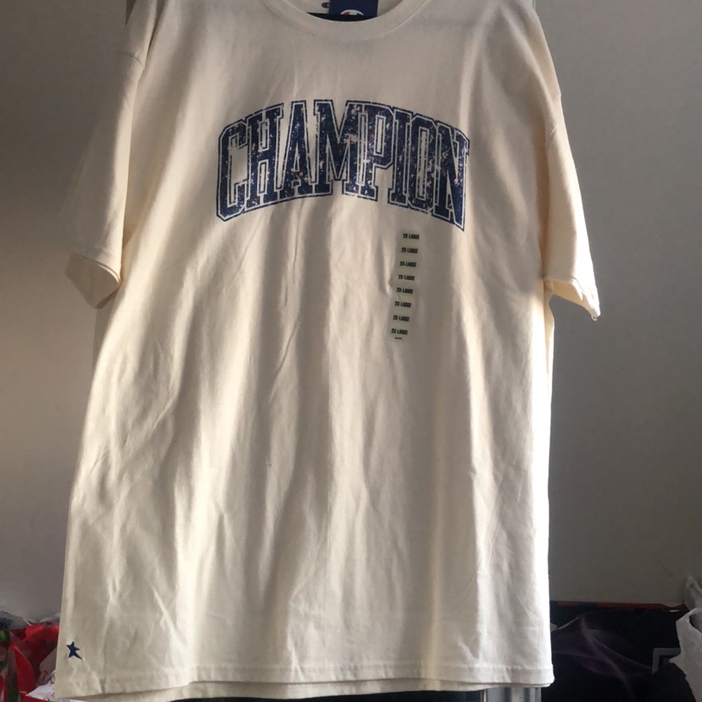 Champion tee~ - Picture 2 of 4